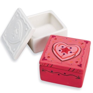 ceramic trinket boxes with heart design